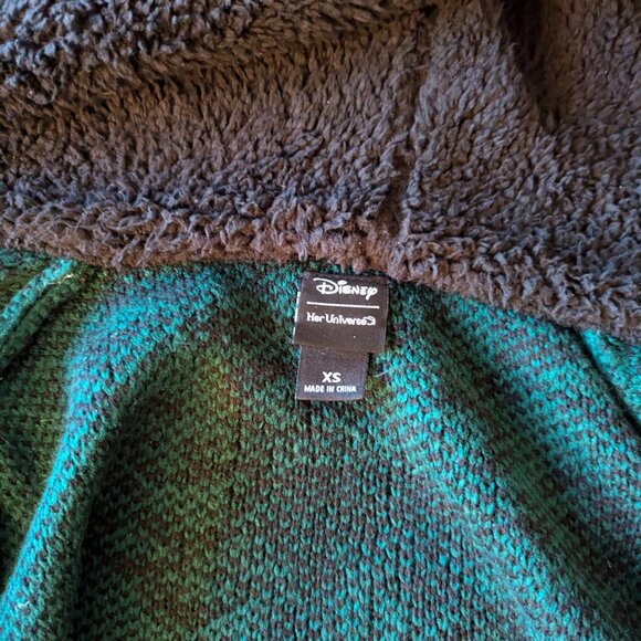 Her Universe Disney The Haunted Mansion Wallpaper Sherpa Open Cardigan - Picture 5 of 5